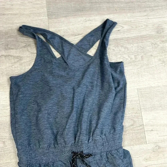 We Wander Women’s Weflex Sybelle Blue Stretch Jumpsuit racerback size medium - Picture 6 of 7